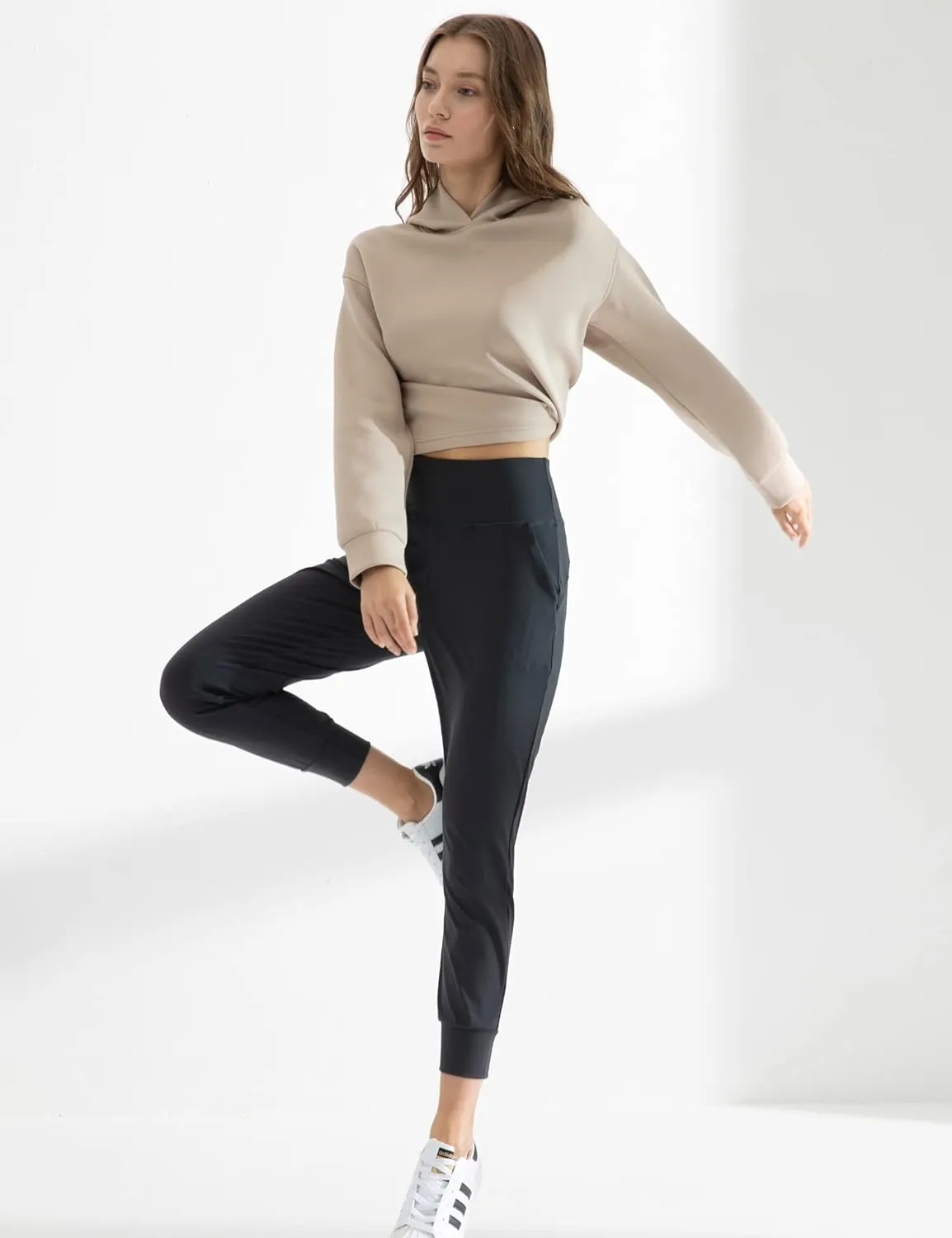 AJISAI Women's High Waisted Joggers with Pockets Yoga Pants for Running Lounge