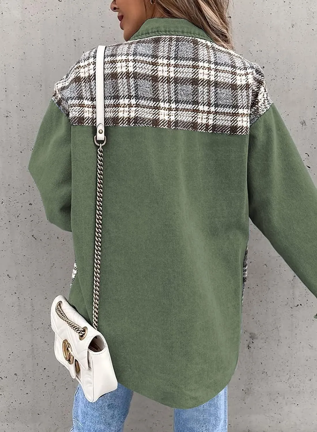 Women Jean Jacket Denim Plaid Shackets Button Down Shirt Jackets Oversized Pocketed Coat 2024 Fall Fashion Outfits